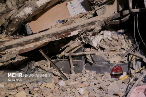 یکی از مصدومان حادثه ریزش ساختمان در تبریز جان باخت