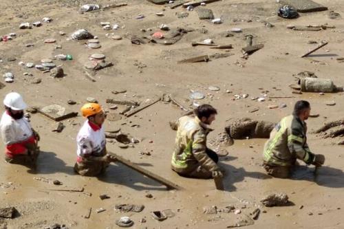 ادامه عملیات جستجوی مفقودان حادثه سیلاب مشهد