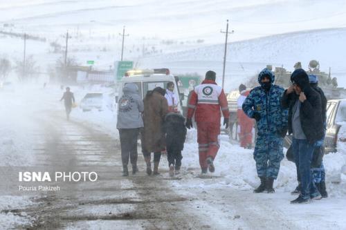 کولاک زمستان در سرتاسر کشور امدادرسانی هلال احمر به ۱۲ هزار حادثه دیده