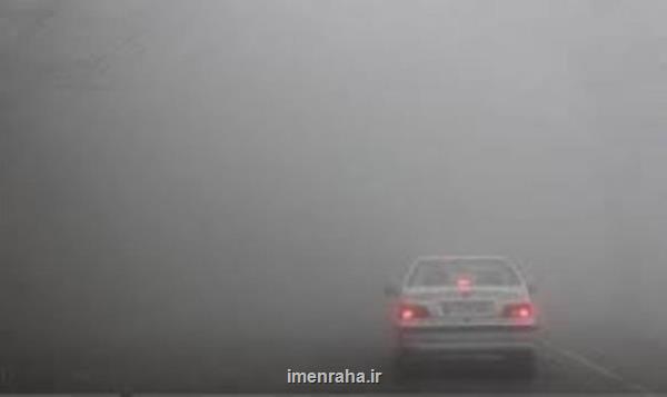 بارش برف و مه گرفتگی سنگین در جاده چالوس