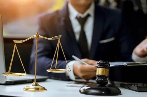 وکیل دادگستری، قربانی وصول طلب 7 میلیارد تومانی