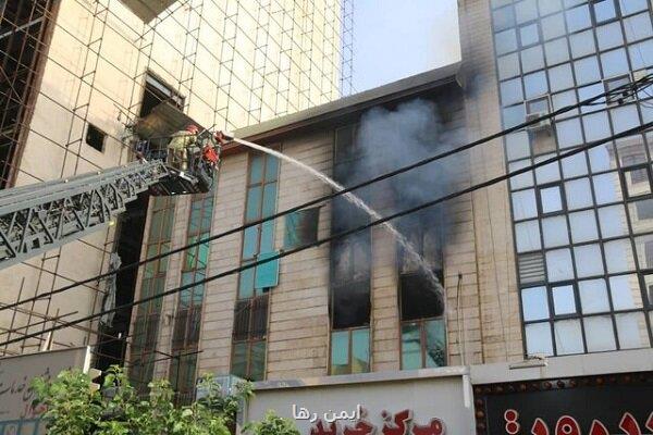 آتش سوزی در خیابان ستارخان تهران با همکاری زنان آتش نشان اطفا شد