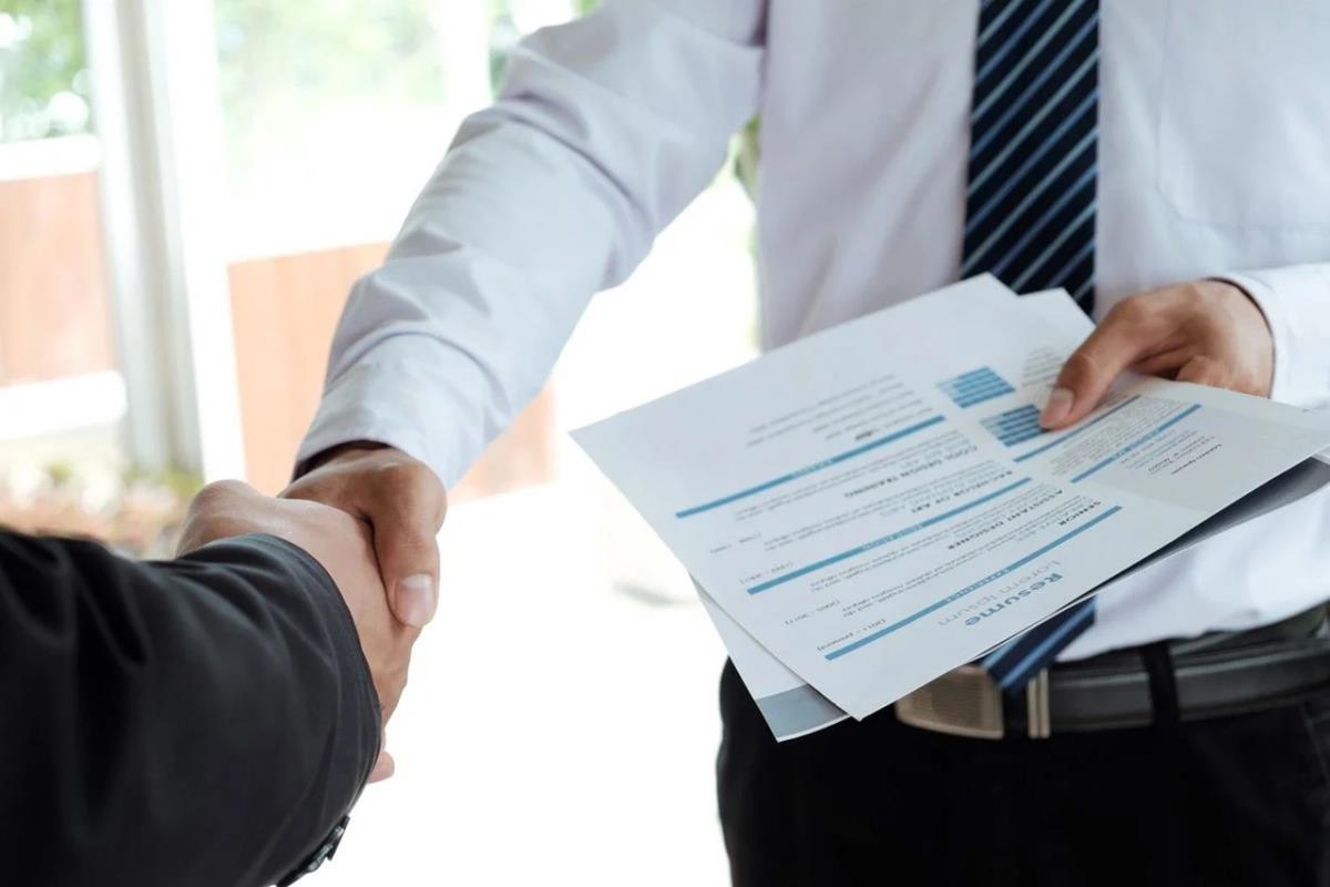 استخدام نیروی کار و ثبت آگهی استخدام