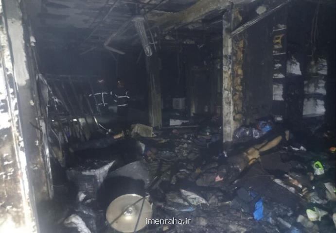 مهار حریق پاساژ آشنا در سنندج 20 مغازه طعمه آتش سوزی شدند