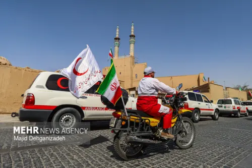 امدادگران نماد امید و آرامش جامعه هستند