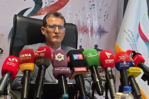 با جام کوچه فوتبال گل کوچک در محلات را احیا می نماییم
