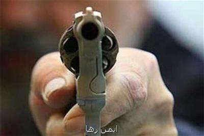 تیراندازی در كالپوش میامی با تفنگ شكاری ساچمه ای، ۲ نفر زخمی شدند