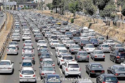 حجم ترافیك در معابر پایتخت زیاد است